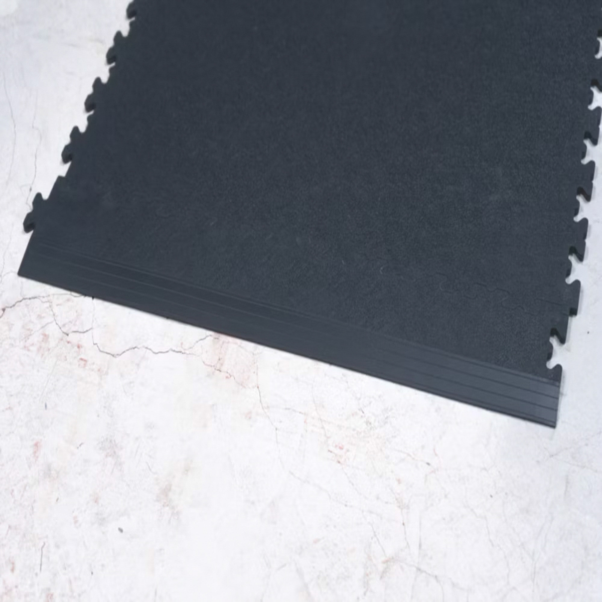 Interlocking Floor Tile Ramp Graphite